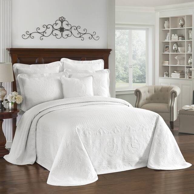 Historic Charleston King Charles Matelasse Bedspread - White - King