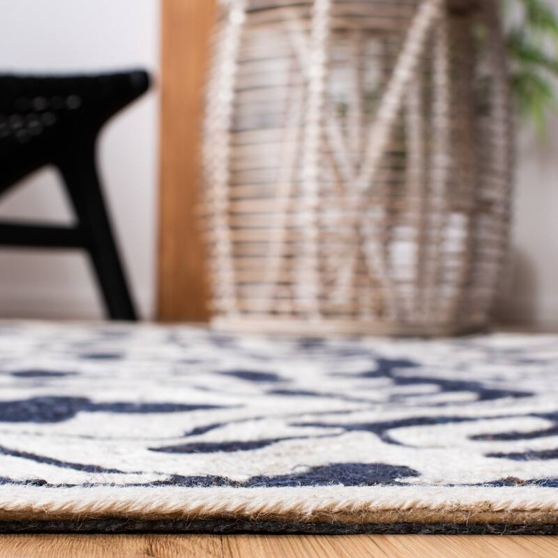 SAFAVIEH Handmade Sahara Annika Moroccan Jute Rug