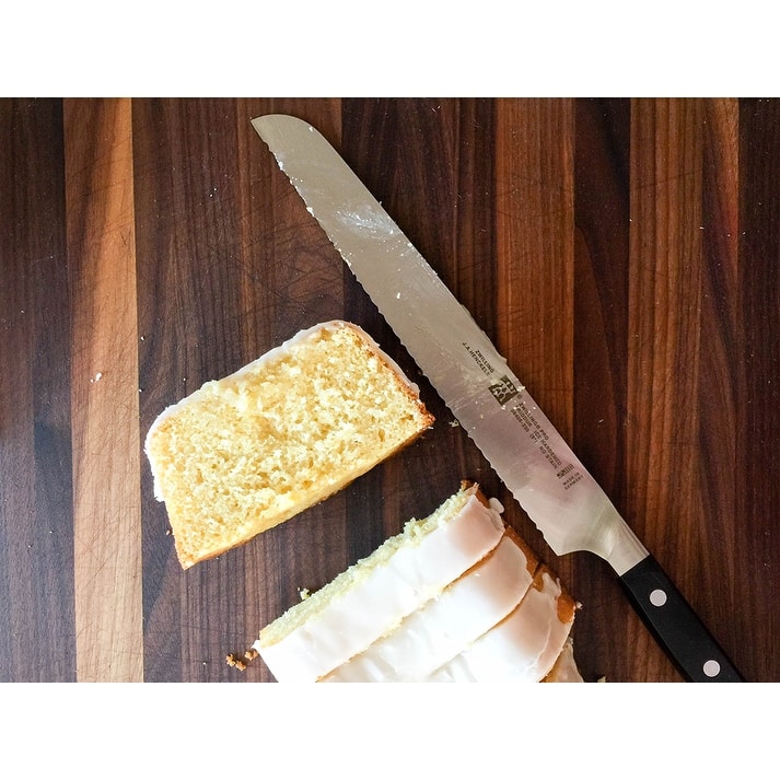 ZWILLING Pro 9-inch Z15 Bread Knife