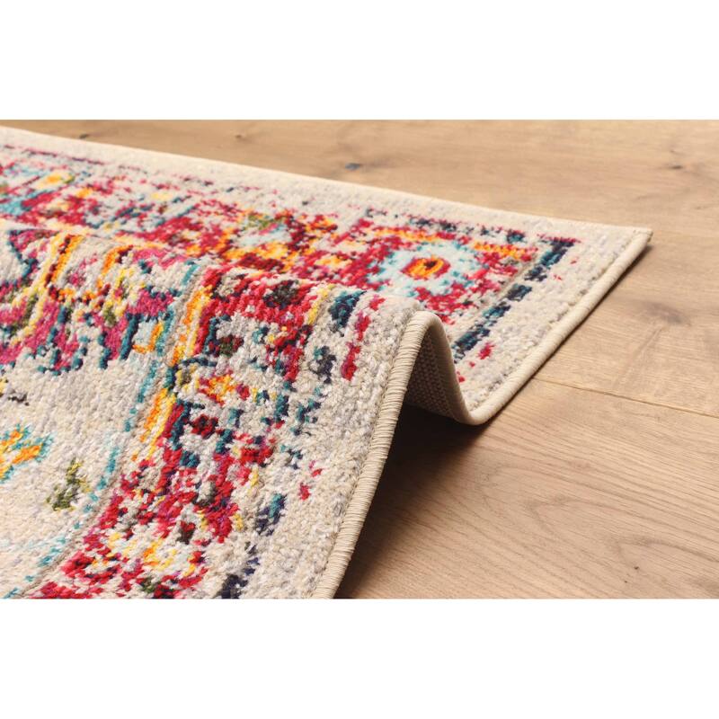 ECARPETGALLERY Machine Made Jasmine Ivory Area Rug