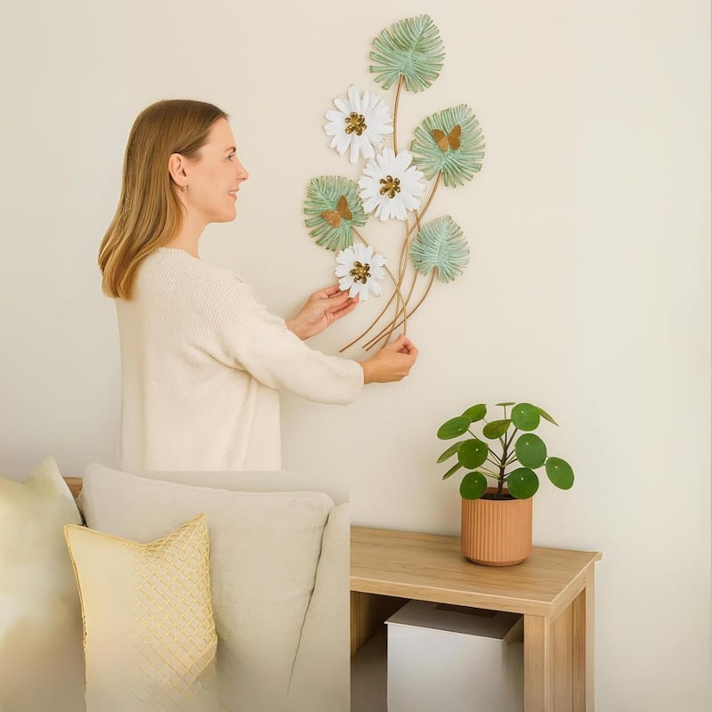 Aria Home Daisy Bouquet Floral Wall Art Vertical 3D Metal Sculpture