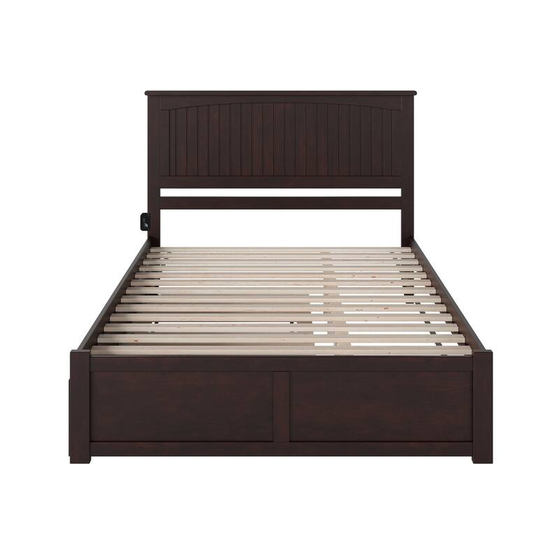 Nantucket Bed with Footboard and Twin Extra Long Trundle
