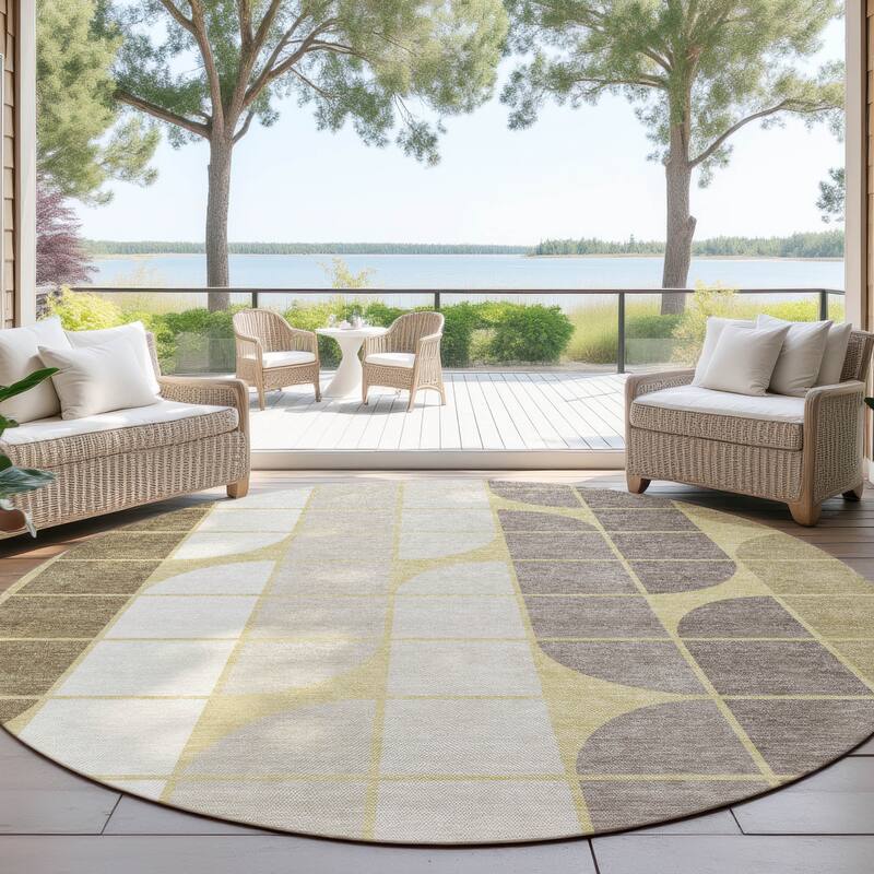 Machine Washable Indoor/ Outdoor Modern Finch Chantille Rug - Wheat - 8' x 8'