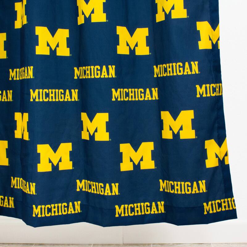 Michigan Wolverines Printed Shower Curtain Cover - 70" x 72"