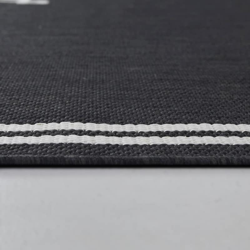 Haines Transitional Border Indoor/Outdoor Area Rug