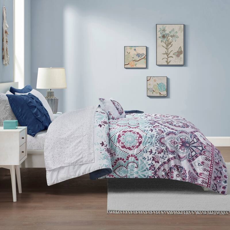 Intelligent Design Avery Boho Comforter Set with Bed Sheets