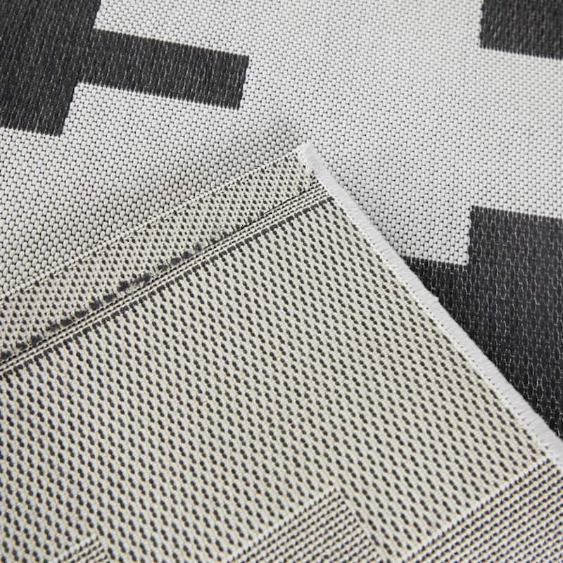 Joyce Southwestern Trellis Indoor/ Outdoor Area Rug