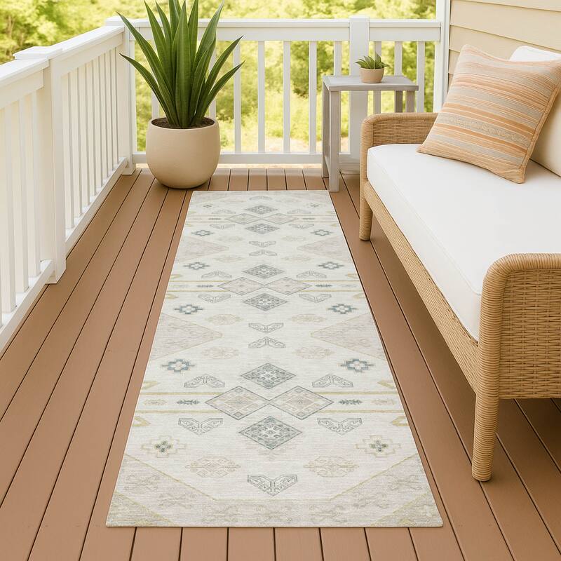 Machine Washable Indoor/ Outdoor Global Hiawatha Chantille Rug - Beige - 2'3" x 7'6"