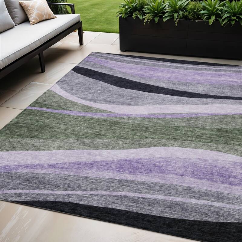 HomeRoots Abstract Transitional Rectangle Outdoor Rug - 5' X 8'