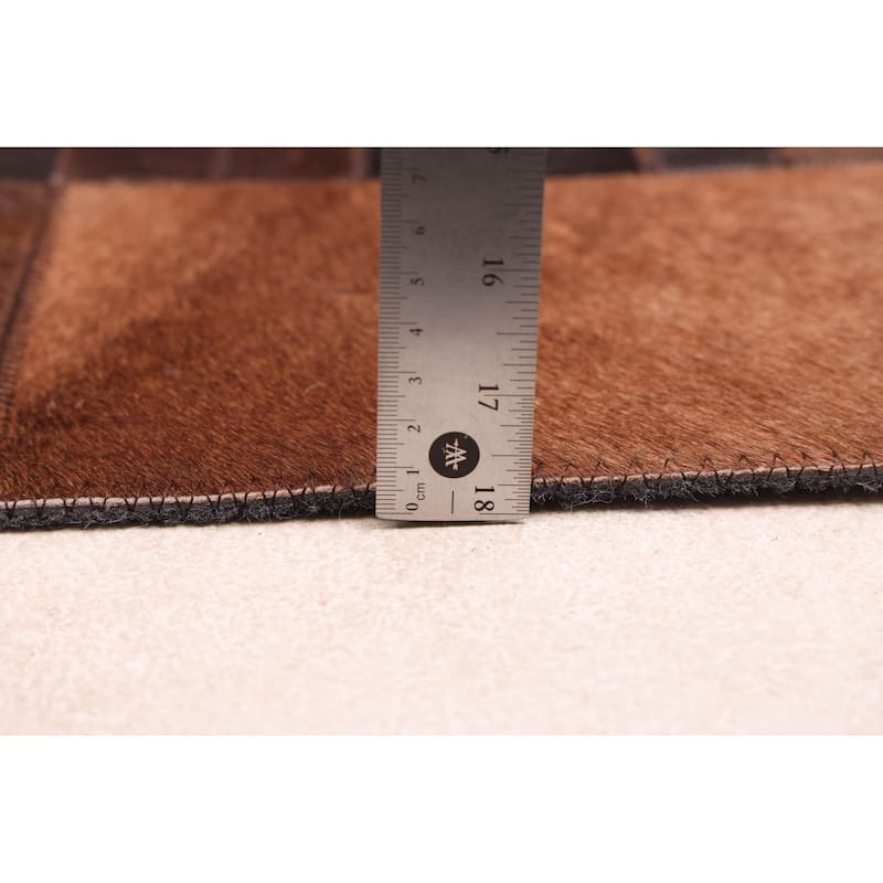 ECARPETGALLERY Handmade Cowhide Patchwork Dark Brown Leather Rug - 5'1 x 8'0
