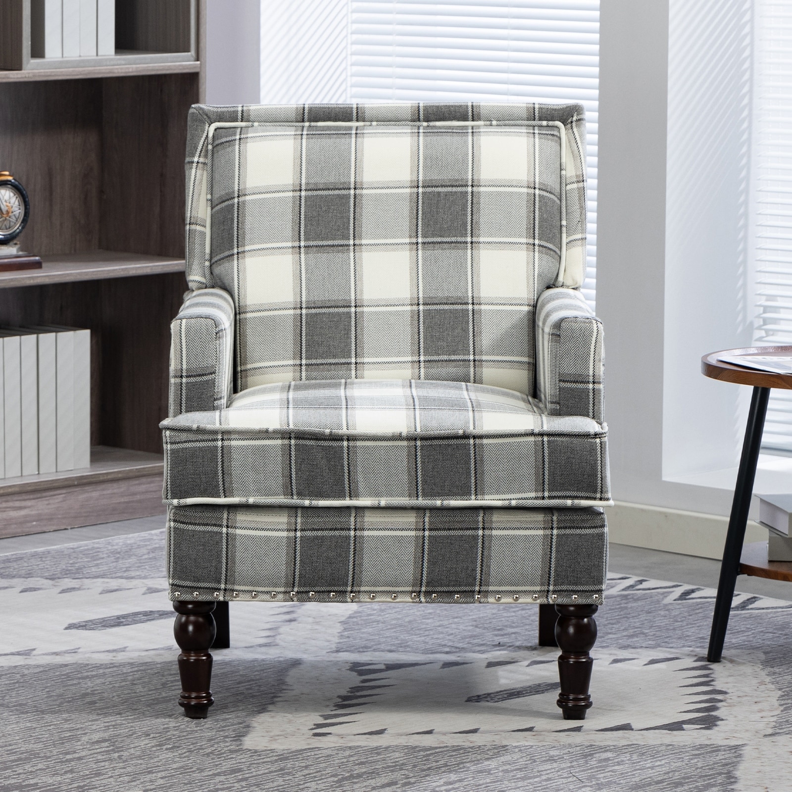 Vintage Upholstered Accent Chair Living Room Arm Chair w/Nailhead Trim