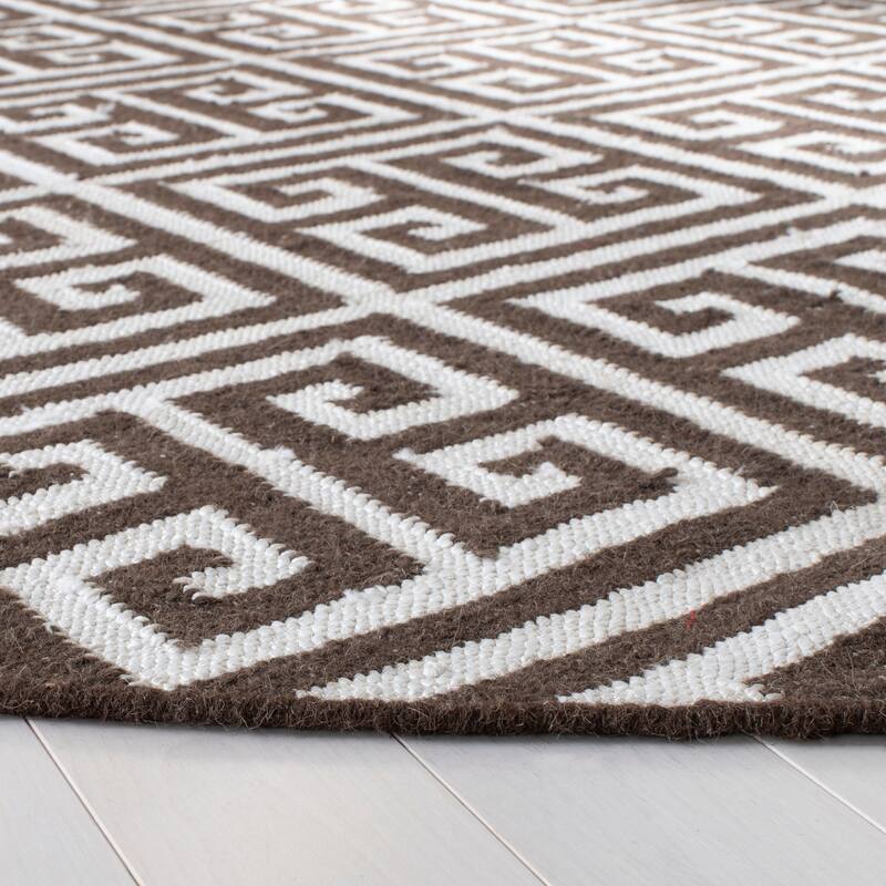SAFAVIEH Handmade Flatweave Dhurries Oliga Modern Wool Rug