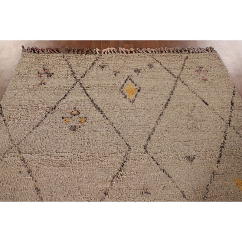 Geometric / Moroccan Style Area Rug Hand-Knotted Wool Carpet - 5'9" x 9'9"