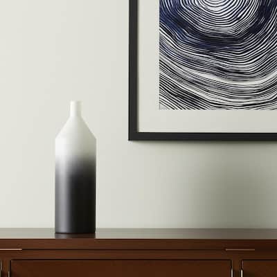 20" Black And White Ombre Metal Table Vase - 5.91