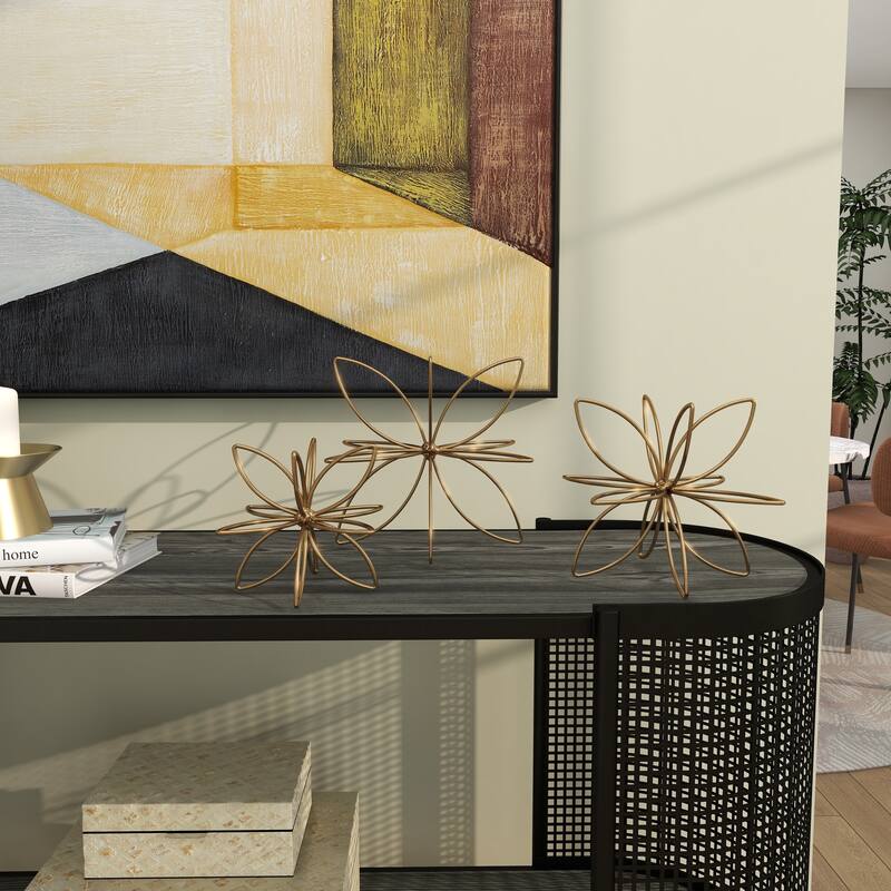 CosmoLiving by Cosmopolitan Gold Metal Handmade Floral Decorative Sculpture (Set of 3)