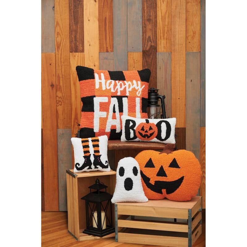 Pumpkin Shaped Hooked Throw Pillow