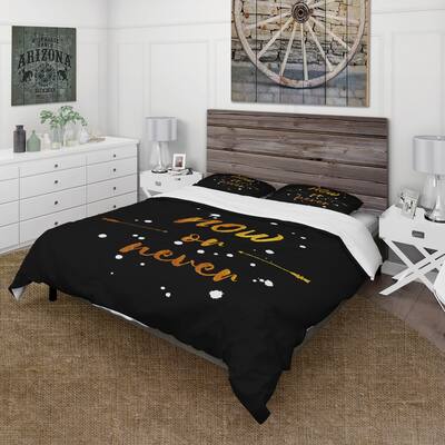 Designart 'Now Or Never Black And White' Traditional Duvet Cover Set