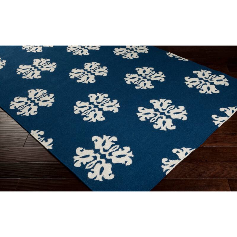 Columbia Flatweave Damask Runner Rug