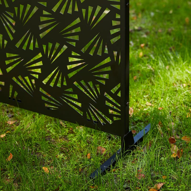 Glitzhome 6ft Galvanized Floral Patterned 3-Panel Privacy Screen Room Divider Fences