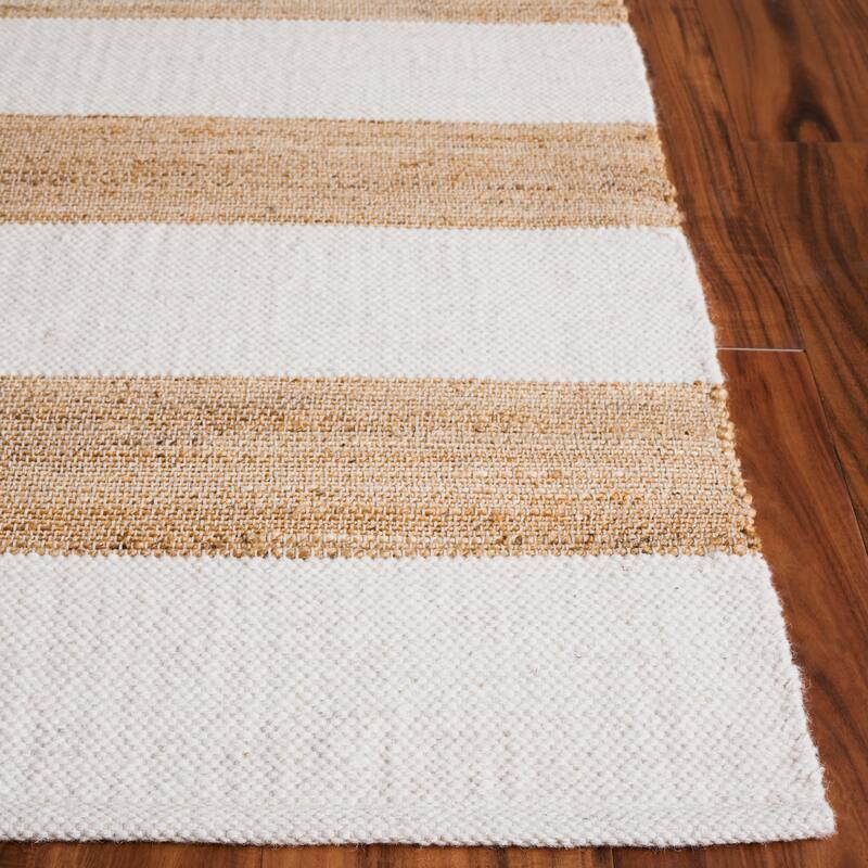 SAFAVIEH Flatweave Natural Balduina Fiber Farmhouse Jute Rug