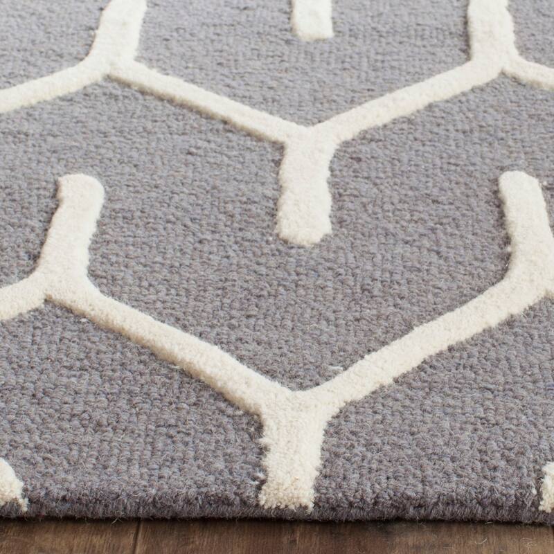 SAFAVIEH Handmade Cambridge Engela Modern Moroccan Wool Rug