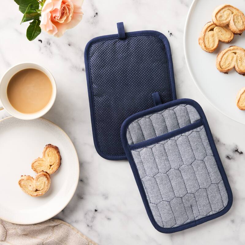 MARTHA STEWART Honeycomb Quilted Chambray Pot Holder 2-Pack Set - 7"x10"