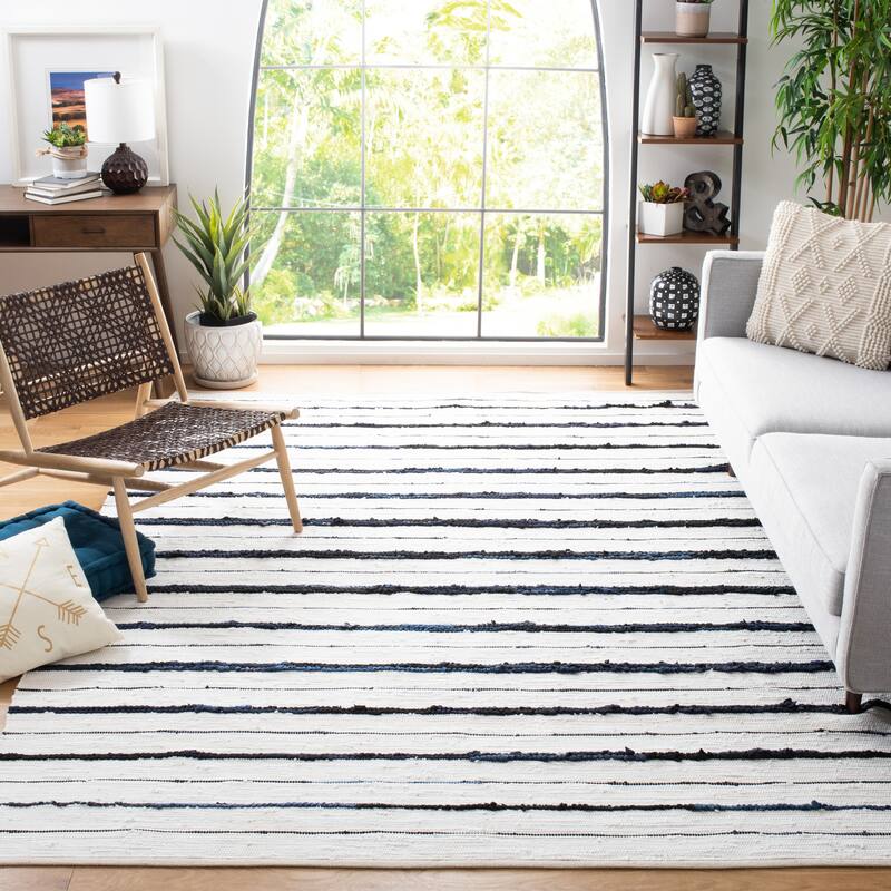 SAFAVIEH Handmade Montauk Satka Modern Stripe Rug - 8' x 10' - Navy/Ivory
