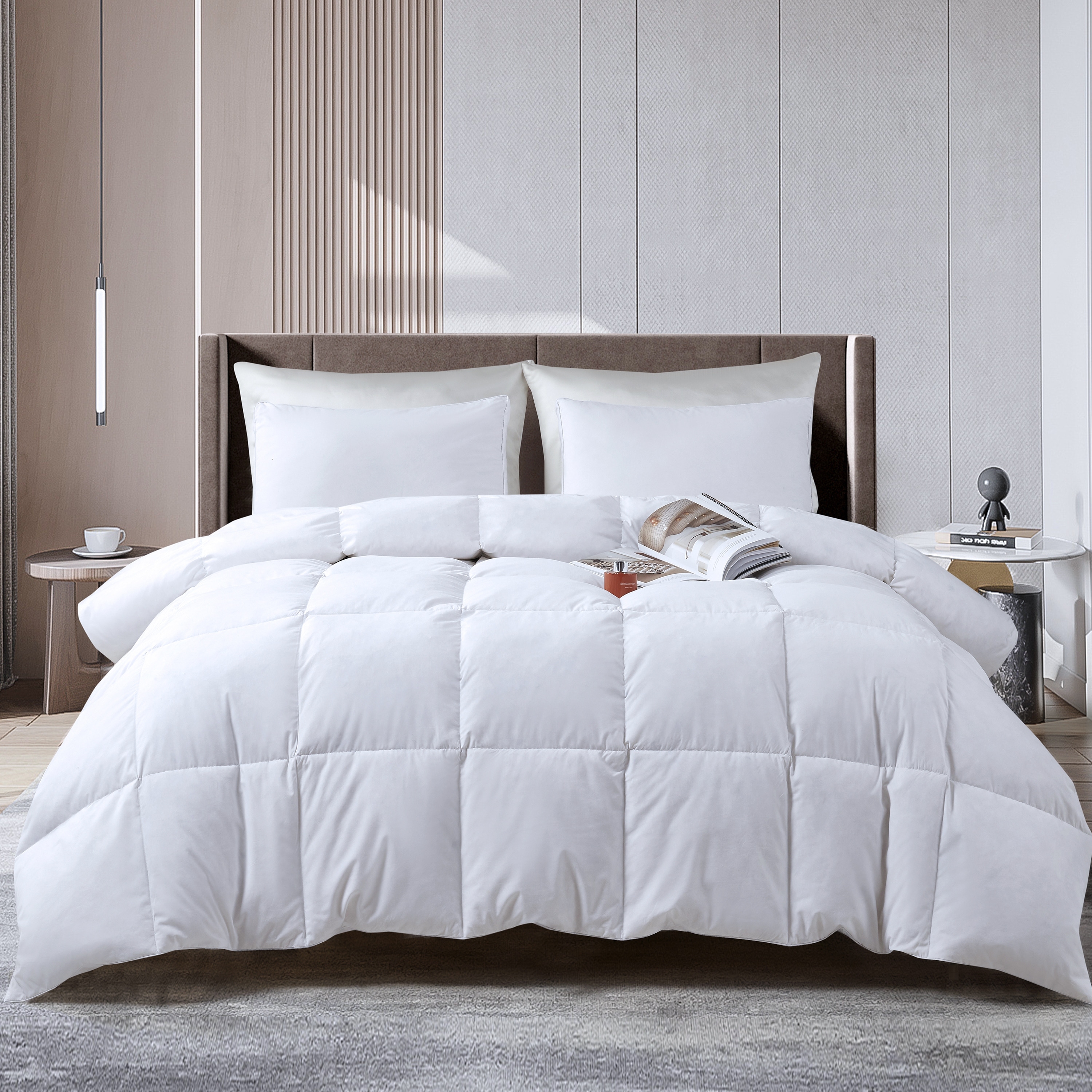 Super Oversized 300 Thread Count King Down Alternative Comforter