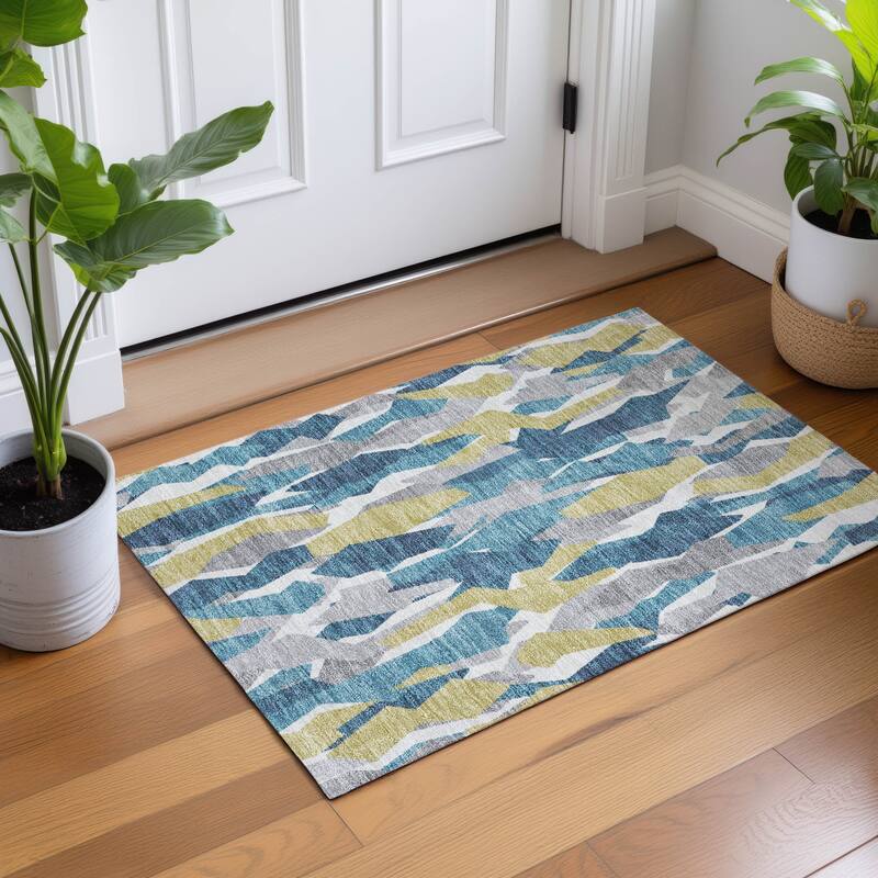 Machine Washable Indoor/ Outdoor Contemporary Dylan Chantille Rug