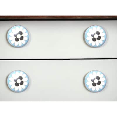 Charming Light Blue And Black Set Of 8 Knobs