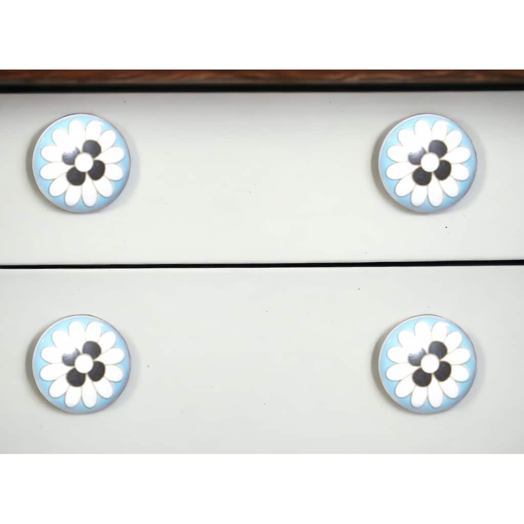 Charming Light Blue And Black Set Of 8 Knobs