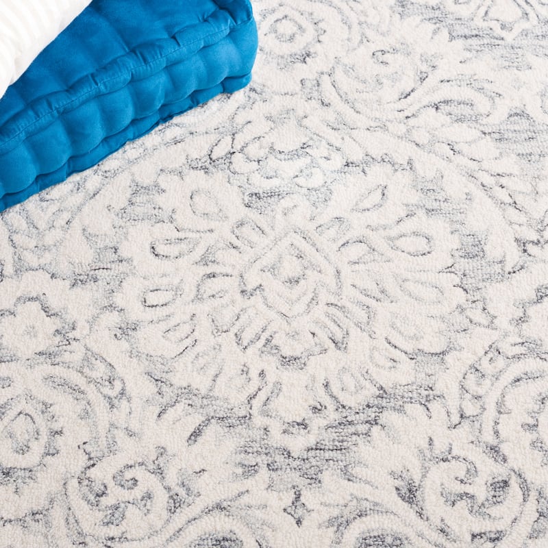 SAFAVIEH Handmade Blossom Esta Modern Floral Wool Rug