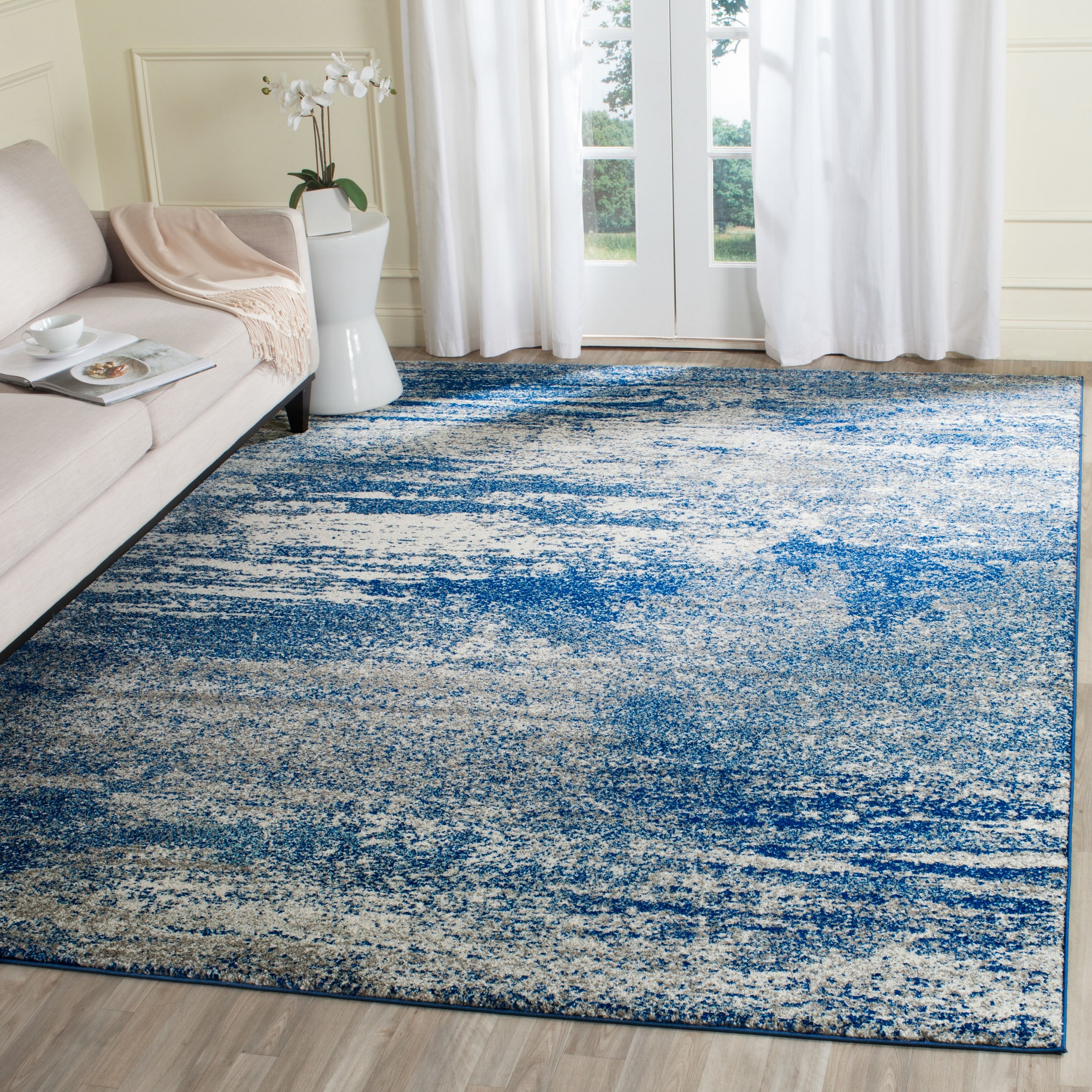 Shop Safavieh Evoke Erika Distressed Vintage Boho Rug On Sale