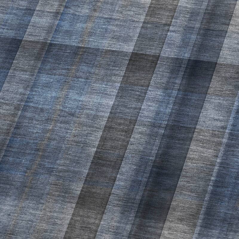 Premium Machine Washable Modern Plaid Sherpa Throw Blanket