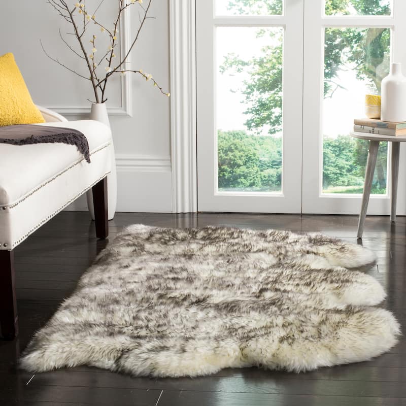 SAFAVIEH Handmade Natural Sheepskin Leanca 3.4-inch Thick Rug - 3' x 5' - Ivory/Smoke Grey - Rectangle