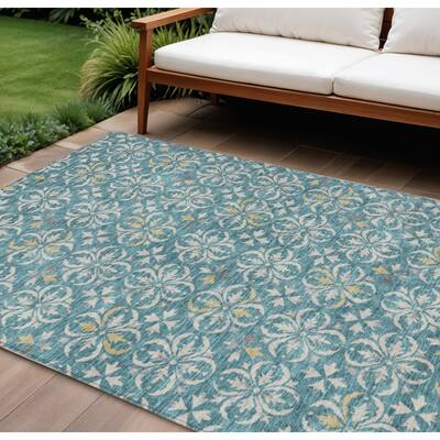 HomeRoots Floral Transitional Rectangle Outdoor Rug