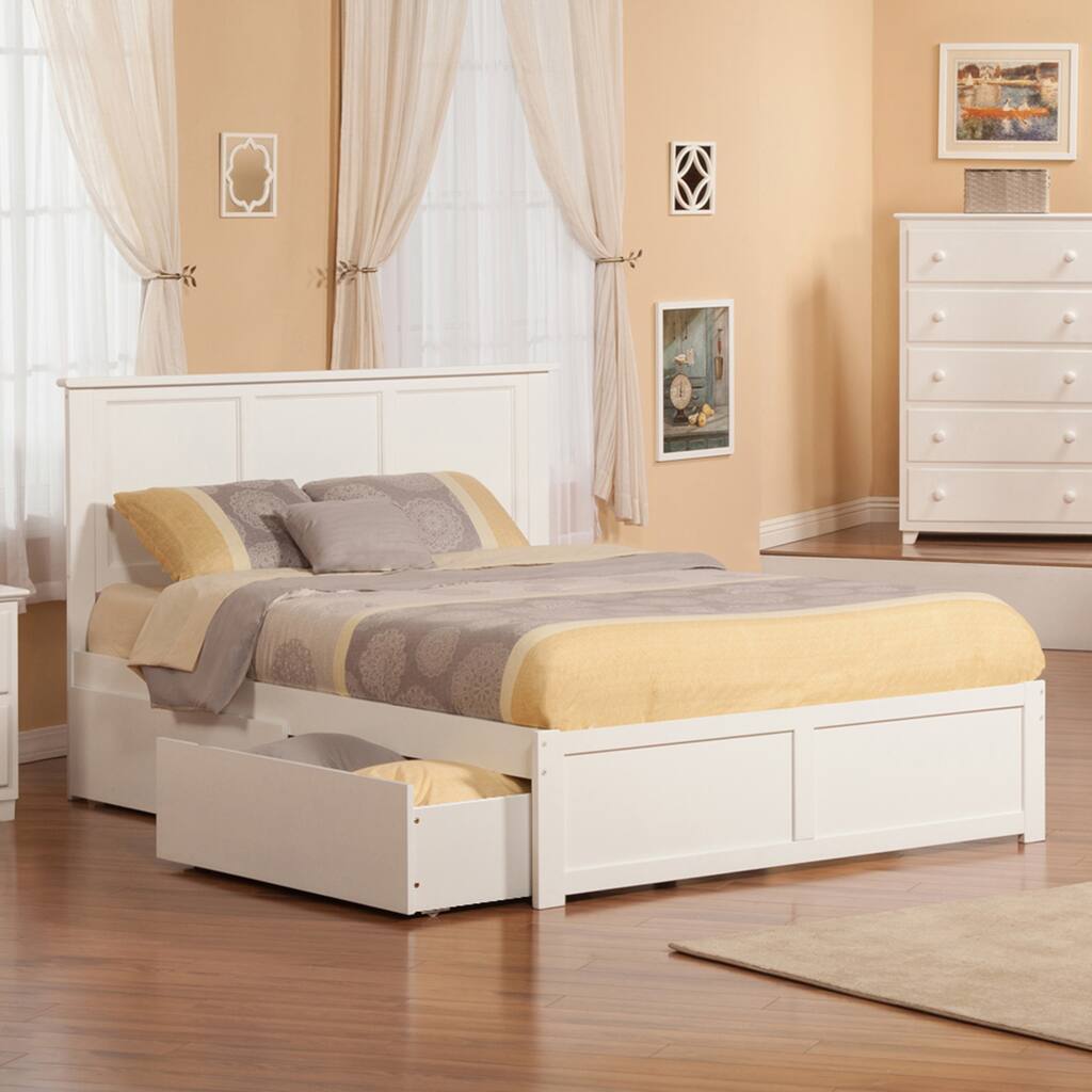 Madison King Platform Bed with Footboard and 2 Drawers in White