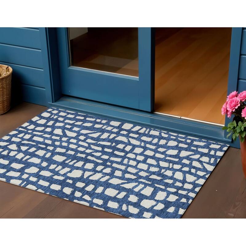 HomeRoots Abstract Transitional Rectangle Outdoor Rug - 3' x 5'