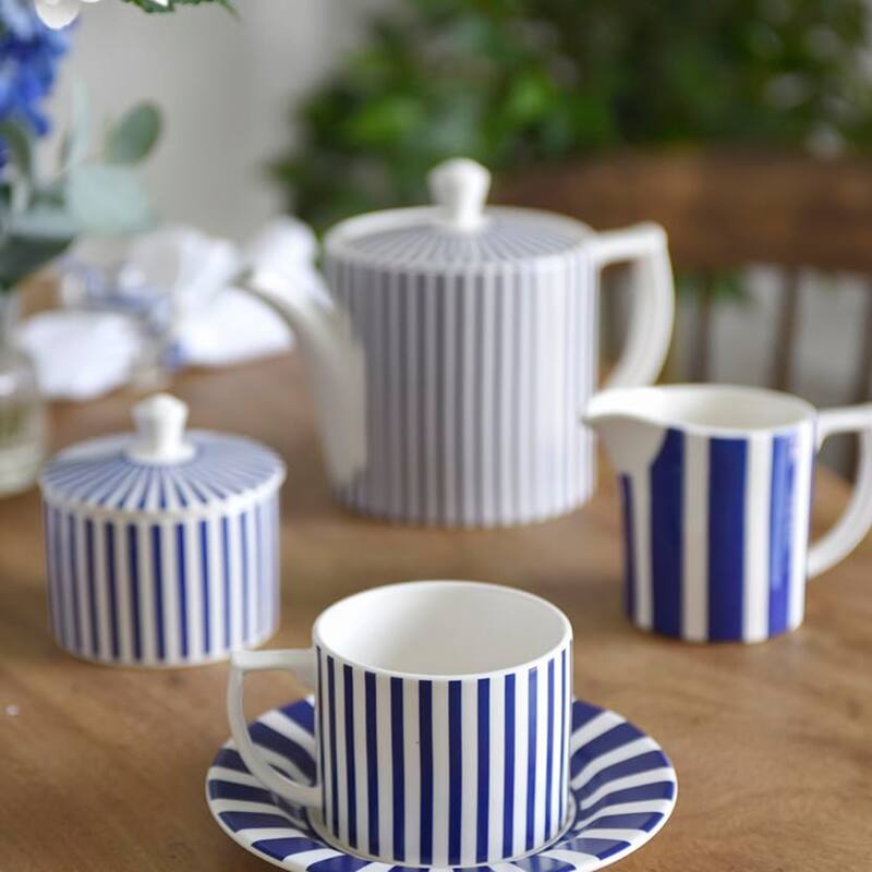 Spode Set of 4 Steccato Narrow Stripe Teacups and Saucers - 9 oz