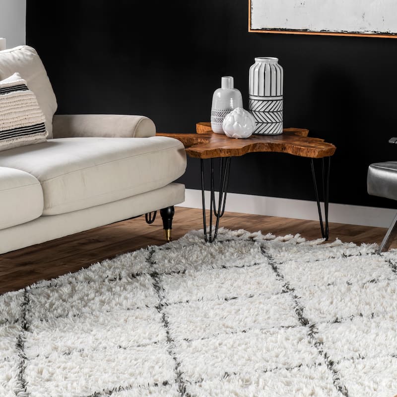Nuloom Hand-knotted Moroccan Trellis Natural Shag Wool Rug