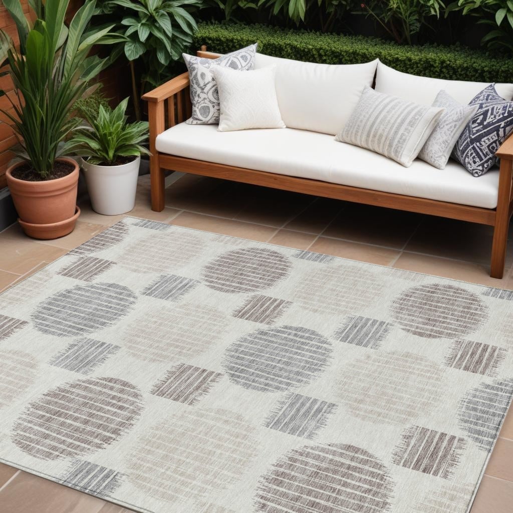 HomeRoots Geometric Transitional Rectangle Outdoor Rug