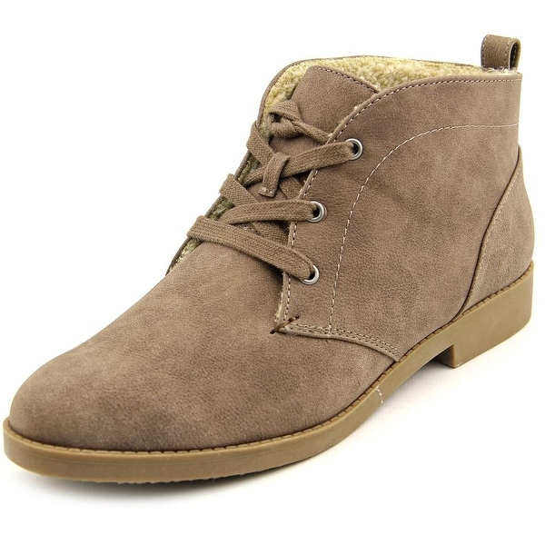 women chukka