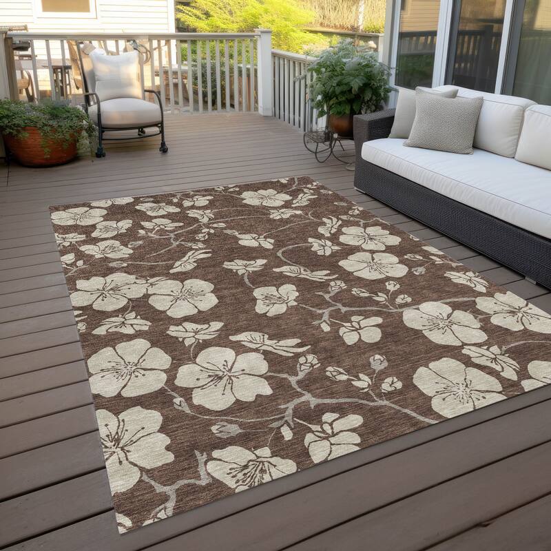 Machine Washable Indoor/ Outdoor Calm Floral Chantille Rug
