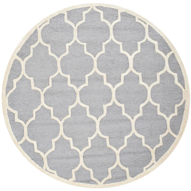 SAFAVIEH Handmade Cambridge Oddny Moroccan Trellis Wool Rug - 8' Round - Silver/Ivory