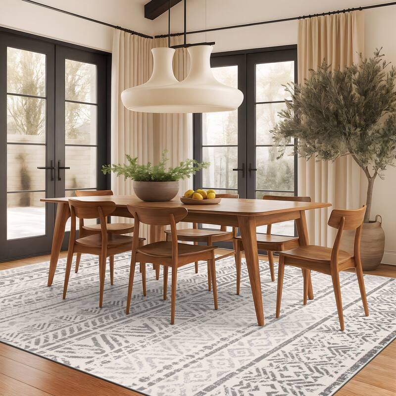 The Curated Nomad Midtown Geometric Distressed Bohemian Rug