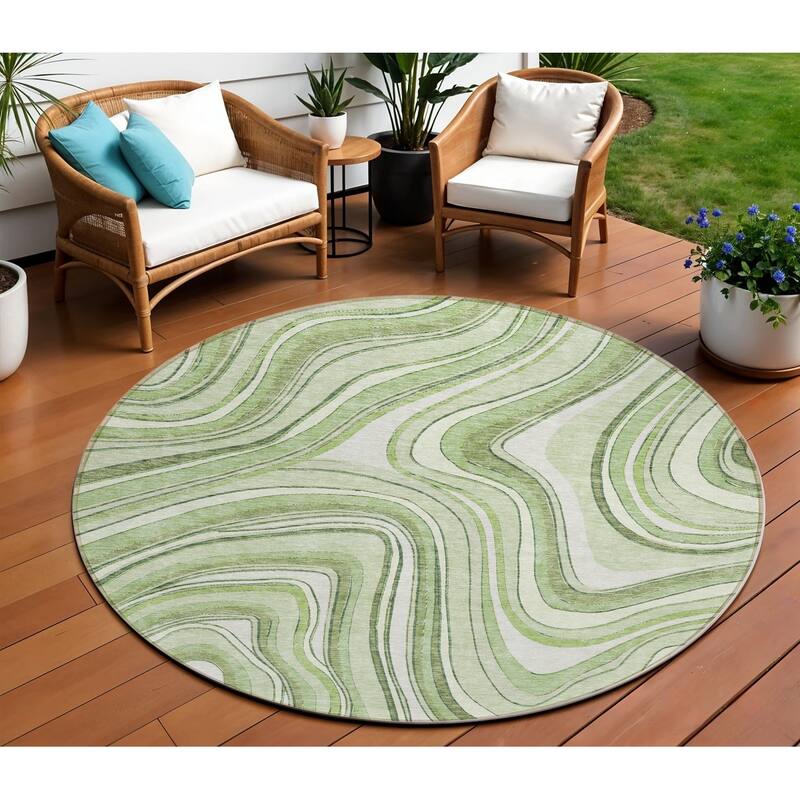 HomeRoots Abstract Transitional Rectangle Outdoor Rug - 8' Round