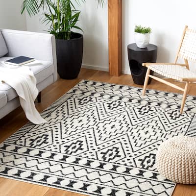 SAFAVIEH Tulum Nan Moroccan Boho Rug