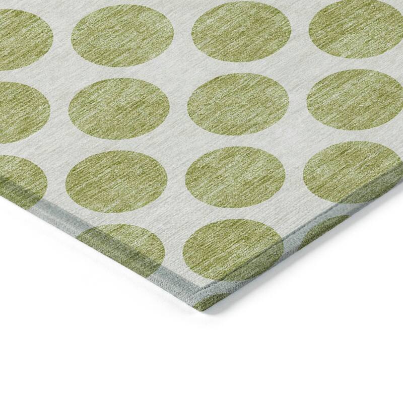 Machine Washable Indoor/ Outdoor Polka Dots Chantille Rug