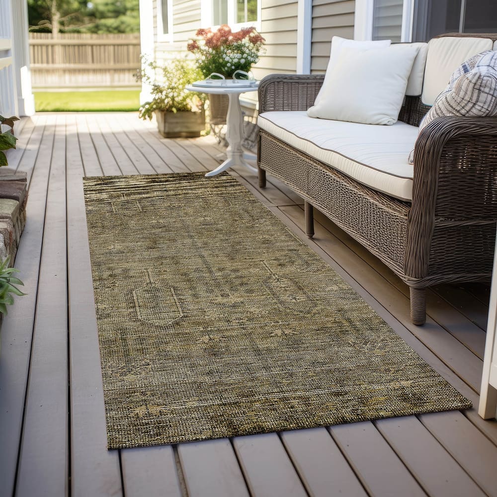 Machine Washable Indoor/ Outdoor Chantille Distressed Traditional Rug