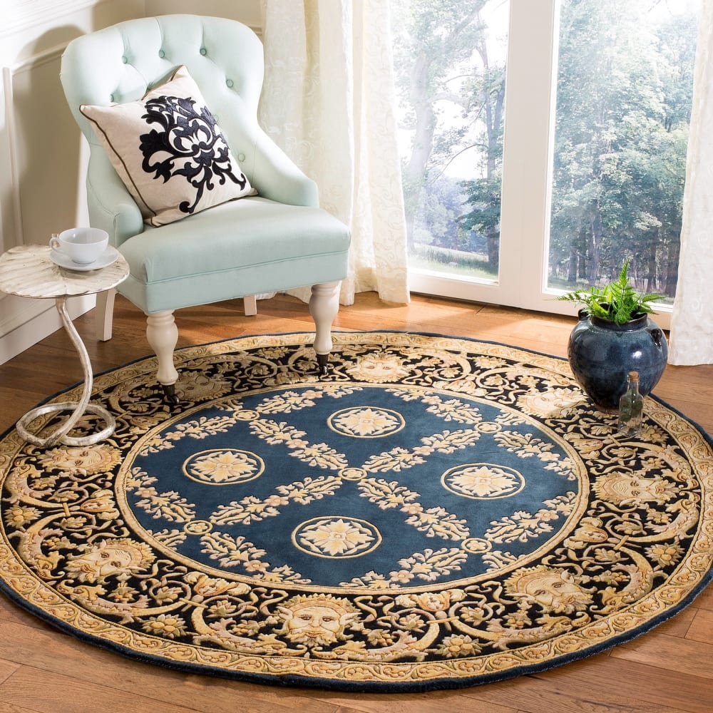 SAFAVIEH Hand-Knotted Florence Letka Traditional Wool Rug